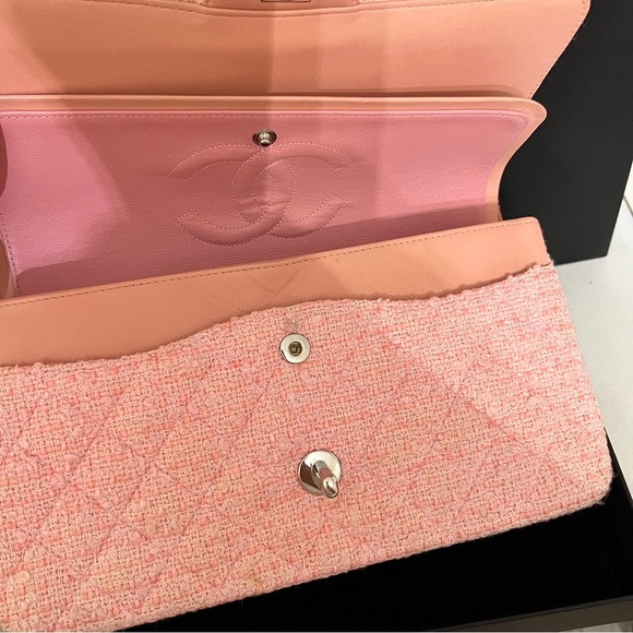 Authentic Chanel Tweed W Flap Pink Quilted Shoulder Bag/ Barbie Pink Chanel - Picture 7 of 16